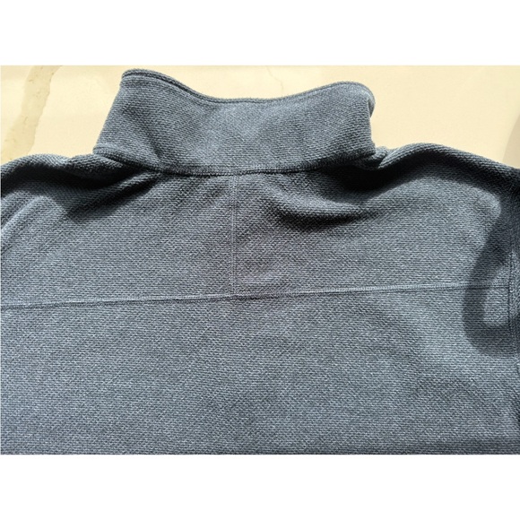 The North Face- Men’s navy quarter zip pullover. Size Large - Picture 7 of 7
